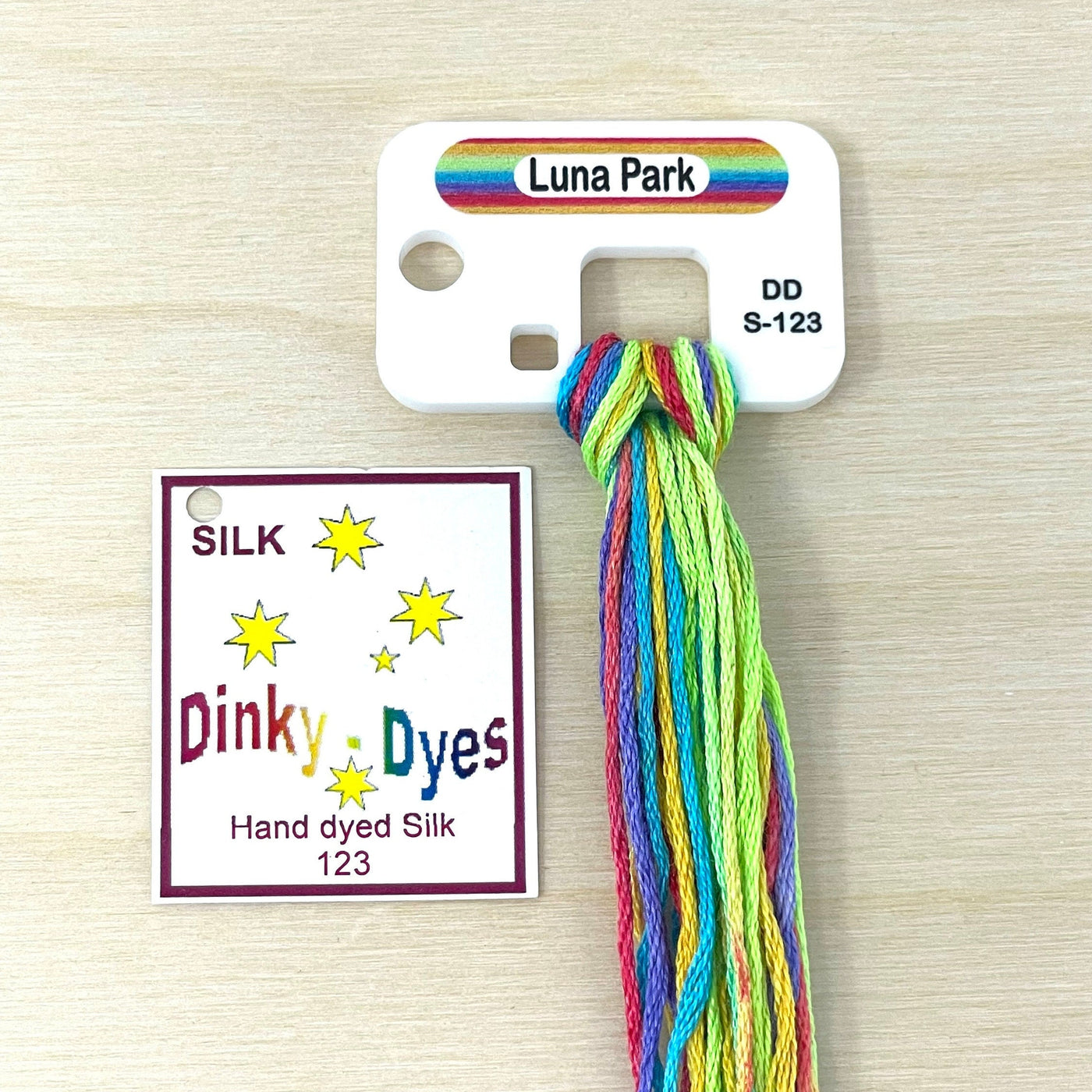 Acrylic floss chips for Dinky Dyes (x353) | Floss NOT included | Includes x6 new colours for 2024