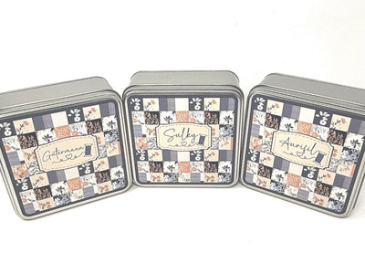 Sulky Petites storage tin with foam insert to hold 25 spools (not included)
