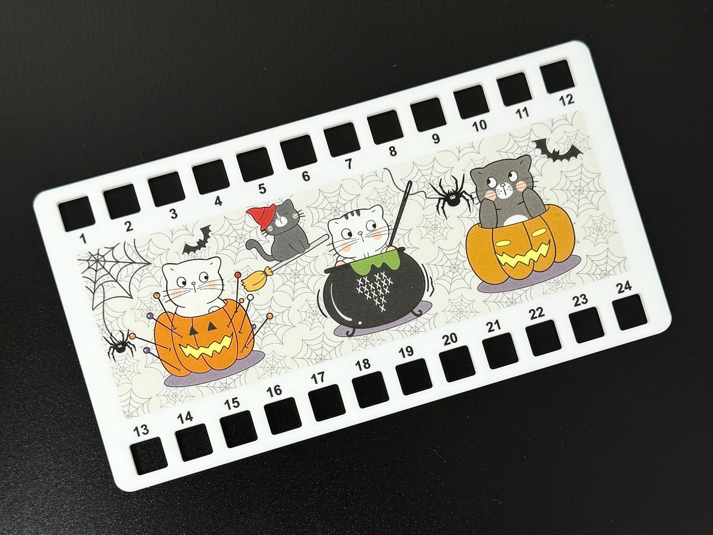 Halloween Cats Acrylic Thread Holder | Floss organiser for cross stitch and embroidery