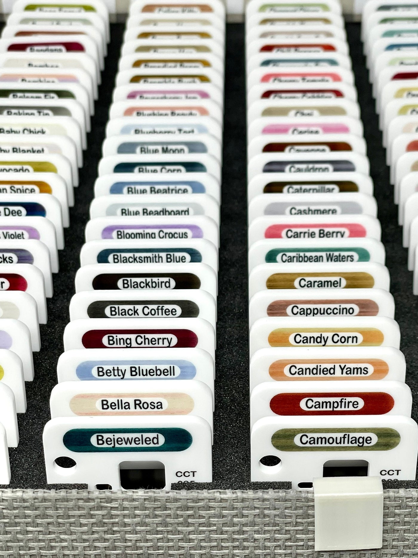 Classic Color Works - Acrylic floss chips (x263)
