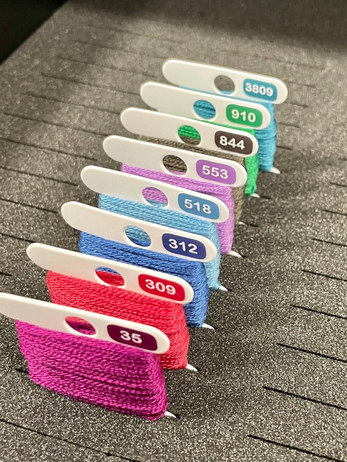 Mini DMC complete set colour vinyl labels – Pip and Chip
