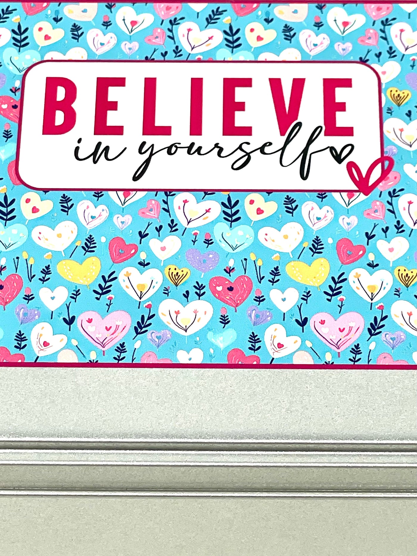 WIP bobbin storage tin 'Believe in yourself' with foam insert to hold 30 bobbins for cross stitch / embroidery projects